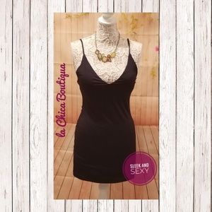 Love,  Zoe Sleeveless Cocktail Dress
